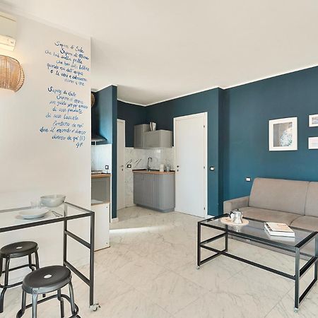Splendido Monolocale Con Spazioso Giardino E Veranda A 500 Mt Dal Mare Марина ди Карара Екстериор снимка
